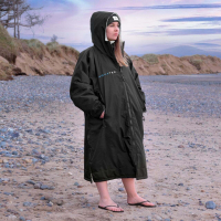 AQUATEC Changing Robe [Black - Adults Medium]