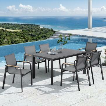 Table & Chairs