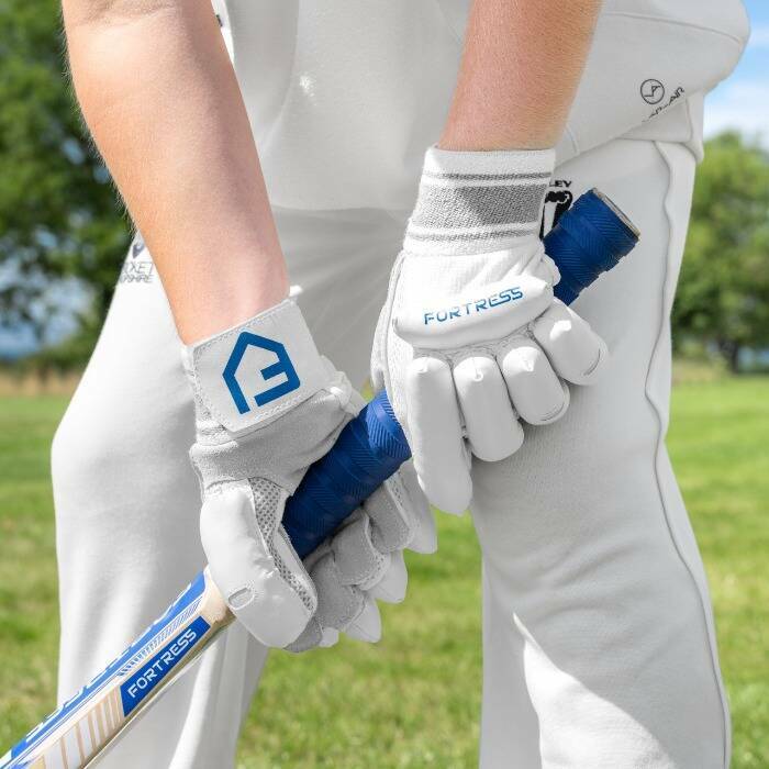 cricket gloves