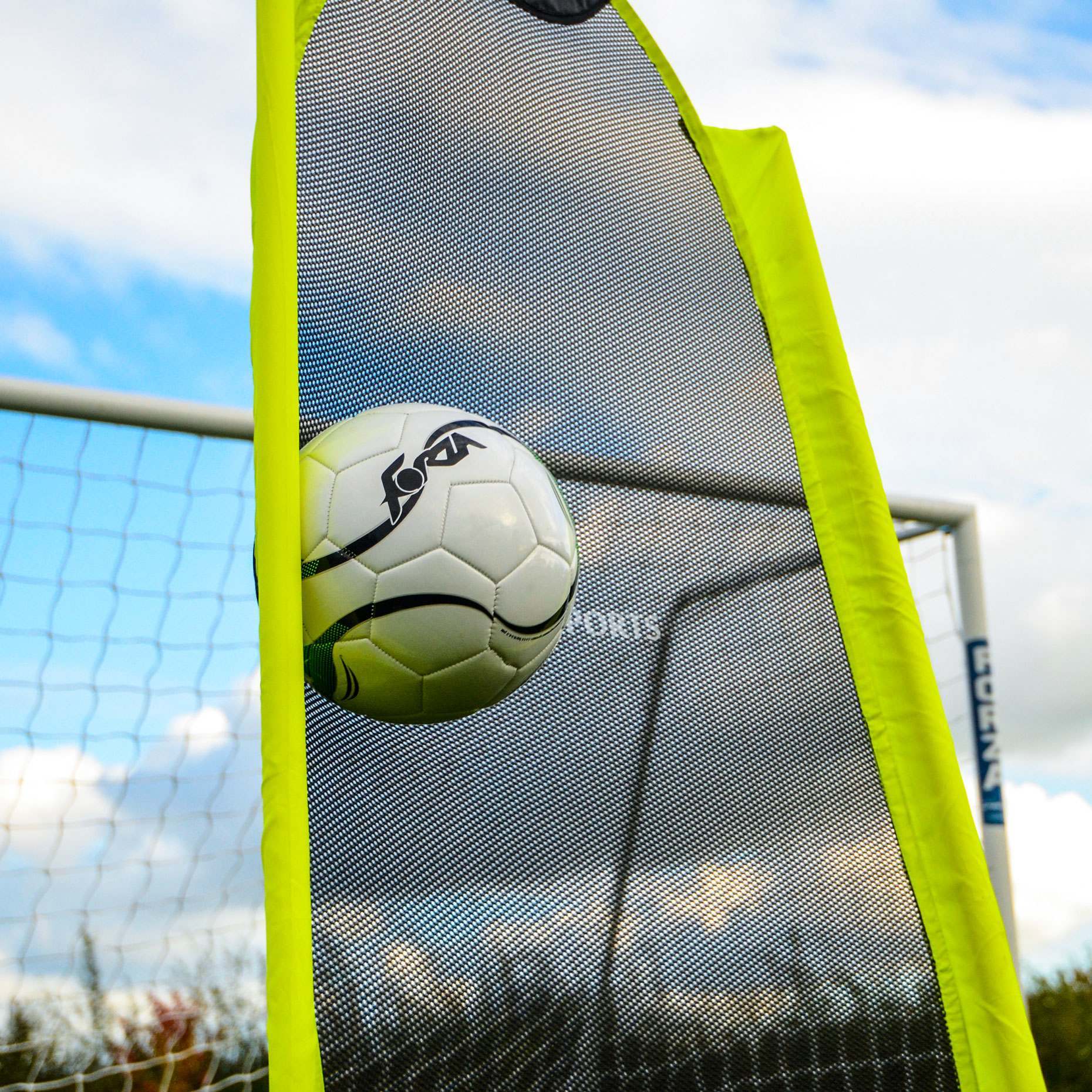 Free Kick Mannequin