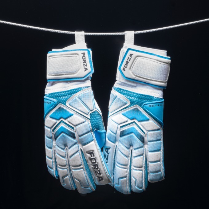 drying goalkeeper gloves