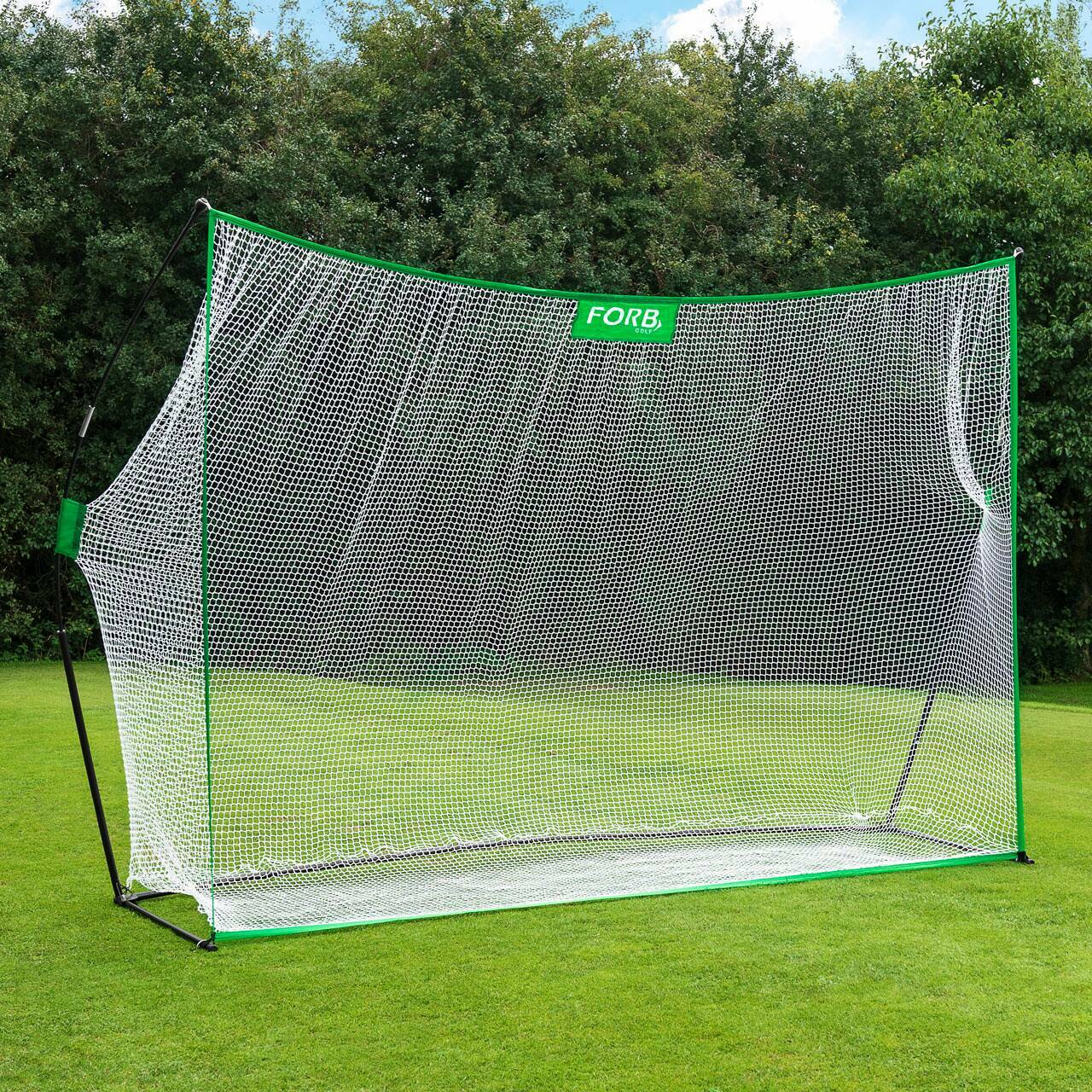 Portable golf hitting net for the garden